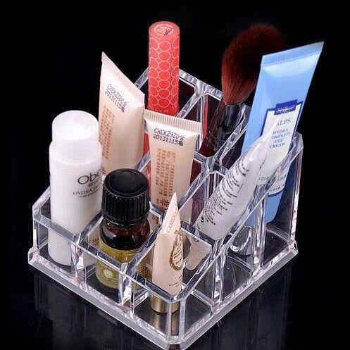 11.9元，40孔透明口红收纳盒